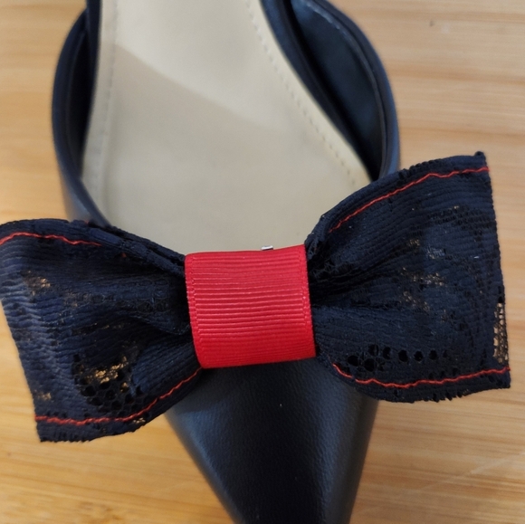 Hand Crafted Shoe Bows Black Lace Red Shoe Clips Decor Large - Picture 2 of 5
